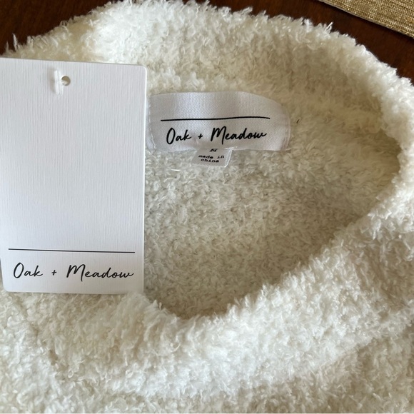 Lover So Soft Sherpa Sweater - Medium - Picture 5 of 6